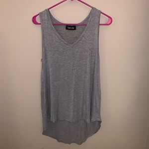 fab’rik gray vneck tank - great for layering!